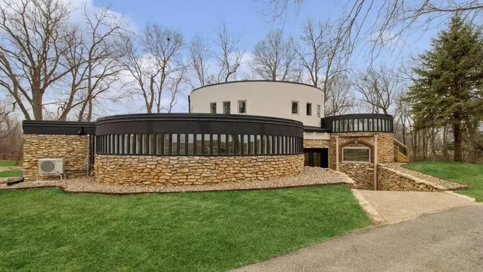 A Unique ‘Circular Home’ Just Hit the Market in Marshalltown